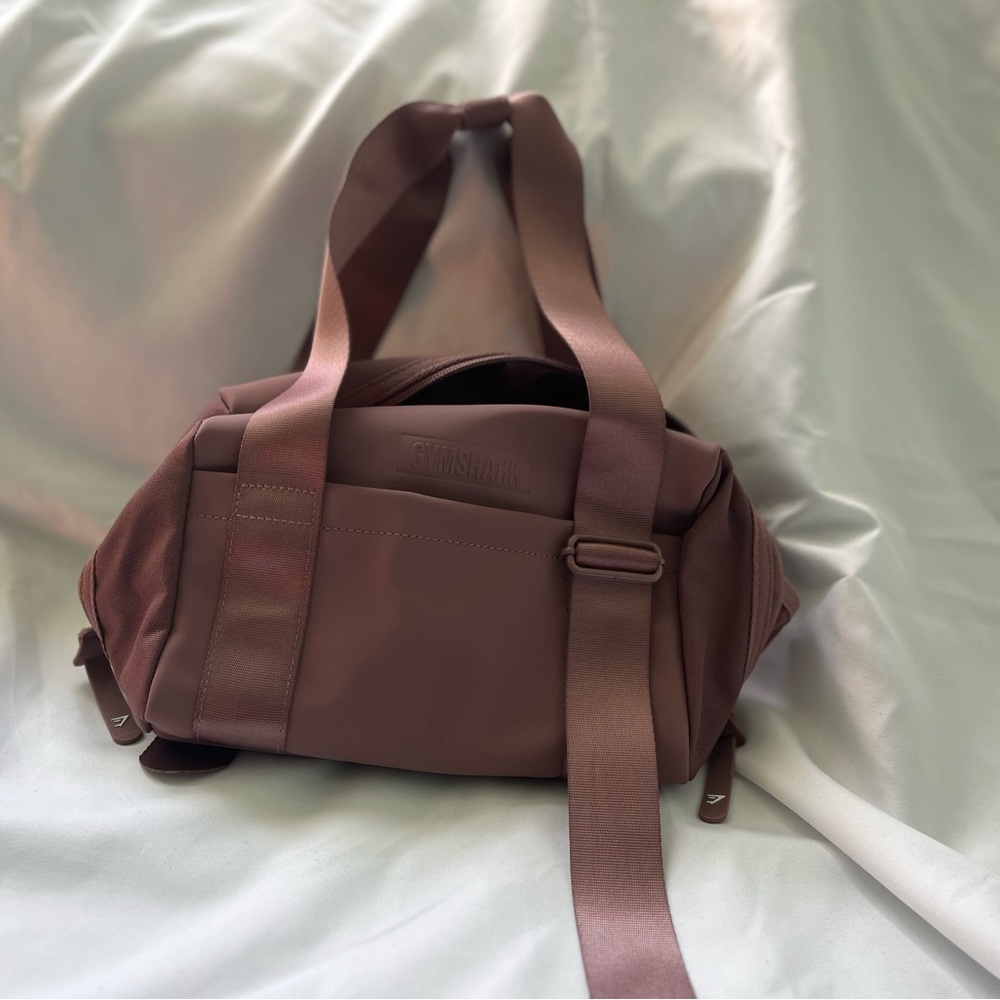 GYMSHARK Everyday Mini Gym Bag in Dusty Maroon